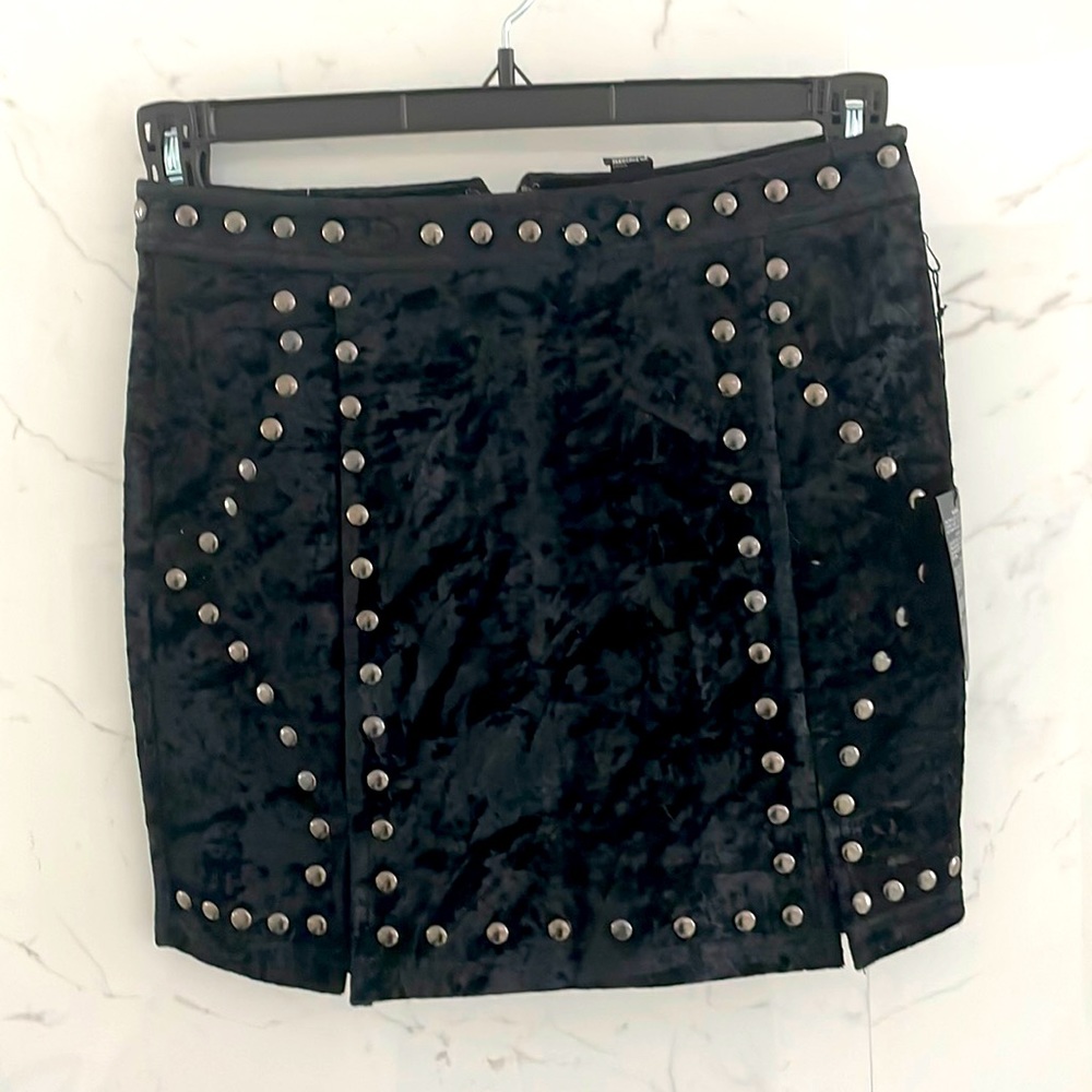 Forever 21 crushed velvet skirt